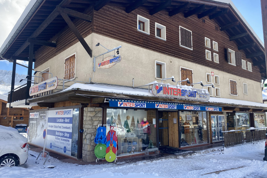 Ski rental Le Chinaillon Intersport